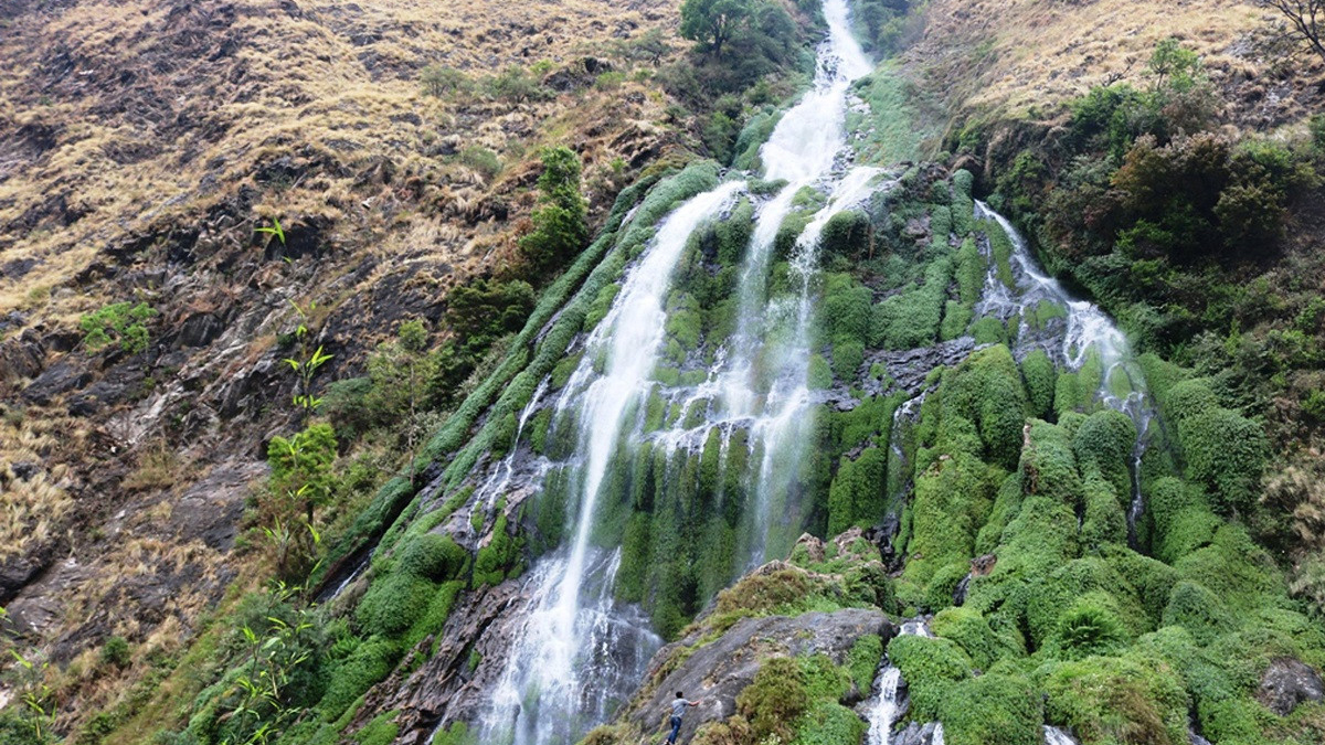 पदमार्ग निर्माणले नारच्याङ झरना पुग्न सहज